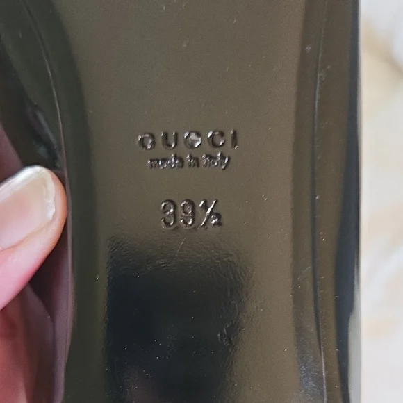 Gucci Black Flats with Gold Hardware - Picture 5 of 5